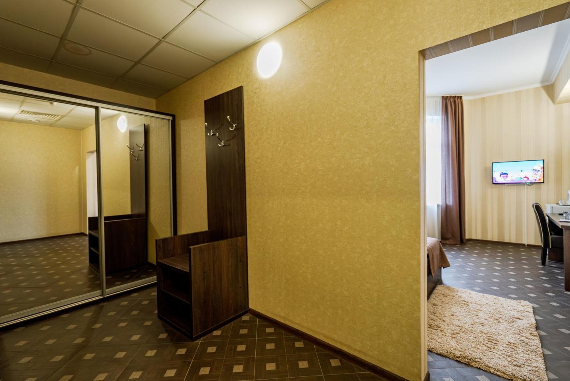 Congress Hotel Verhovina Petropavlovskaya Borshchagovka Екстериор снимка