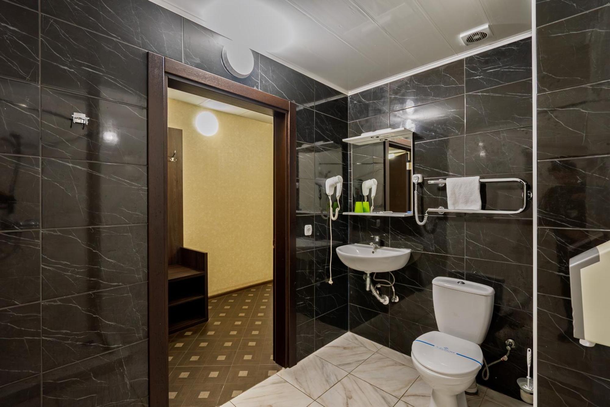 Congress Hotel Verhovina Petropavlovskaya Borshchagovka Екстериор снимка