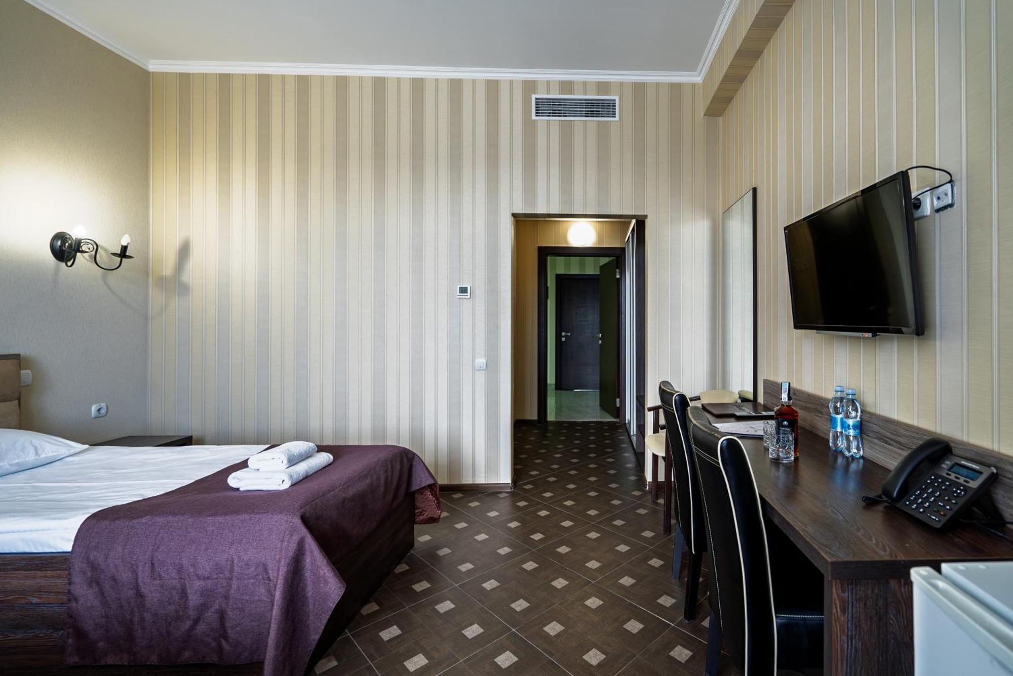 Congress Hotel Verhovina Petropavlovskaya Borshchagovka Екстериор снимка