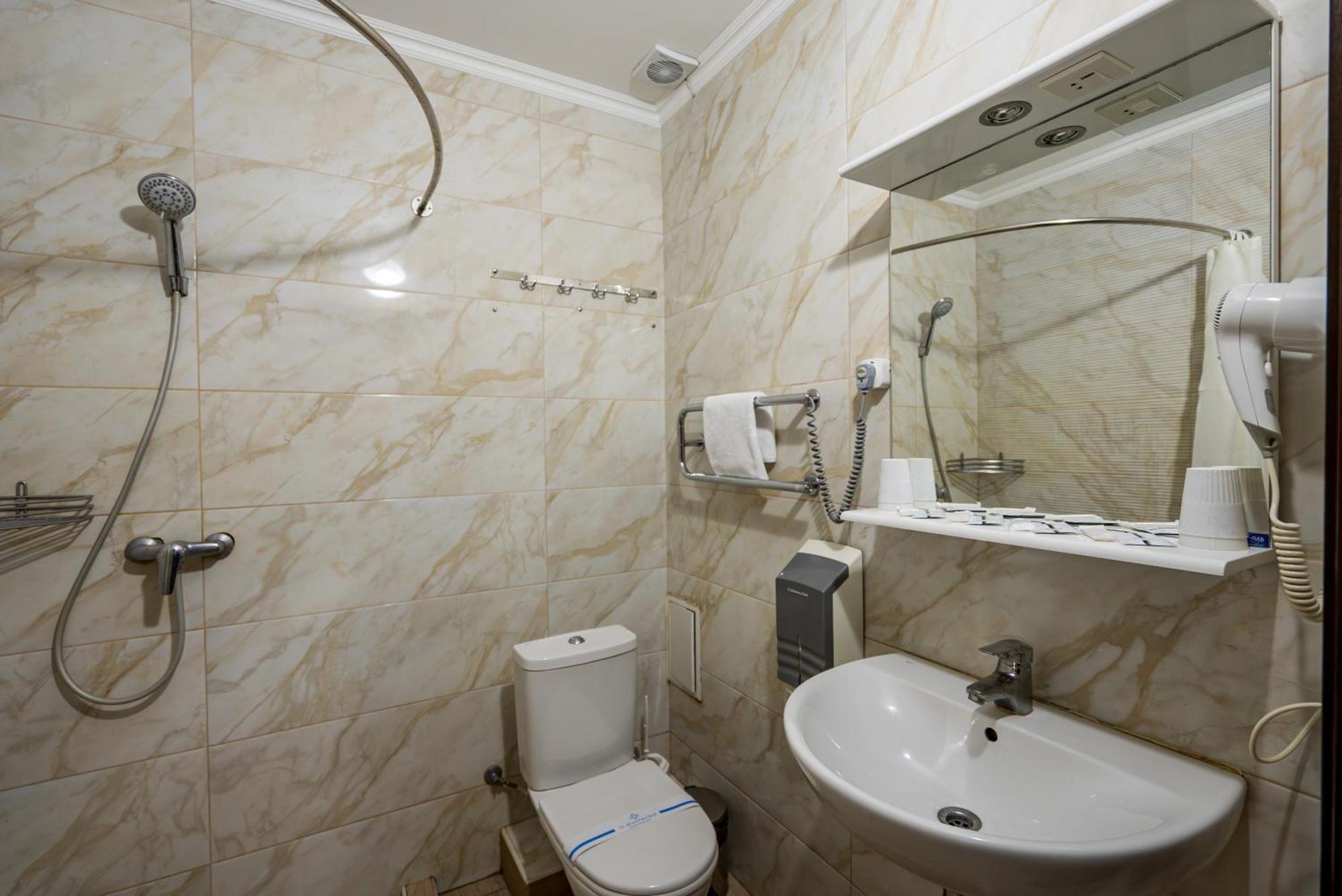 Congress Hotel Verhovina Petropavlovskaya Borshchagovka Екстериор снимка