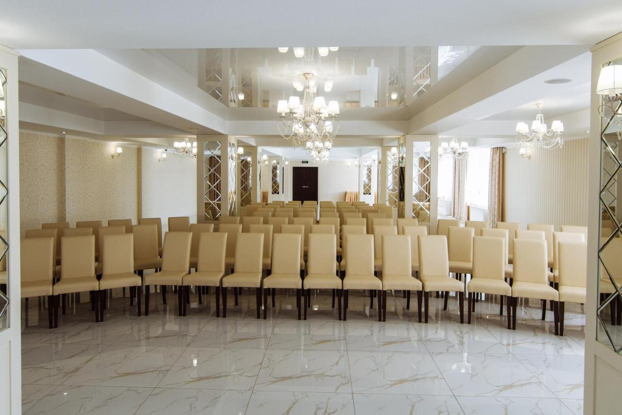 Congress Hotel Verhovina Petropavlovskaya Borshchagovka Екстериор снимка