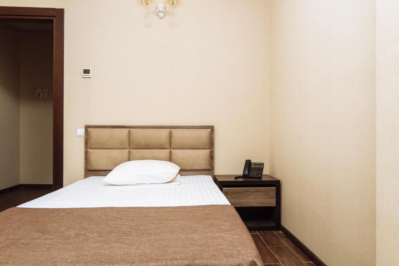 Congress Hotel Verhovina Petropavlovskaya Borshchagovka Екстериор снимка